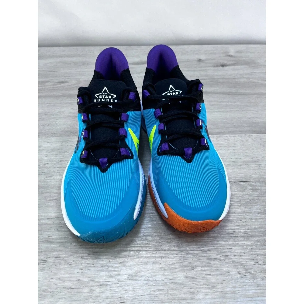 Nike youth star